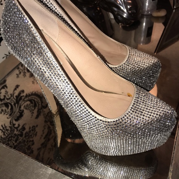 Steve Madden Rhinestone platform Heels - Picture 7 of 7